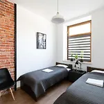 Neo Unique & Bright Apartments, Free Parking, 15min Old Town & Kazimierz - By Homelike Appartement Krakau