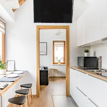 Apartamento Neo Unique & Bright Apartments, Free Parking, 15min Old Town & Kazimierz - By Homelike Cracovia