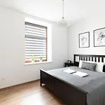 Neo Unique & Bright Apartments, Free Parking, 15min Old Town & Kazimierz - By Homelike Apartamento *